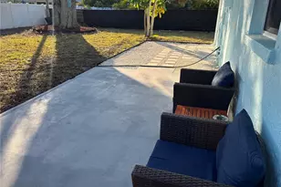 231 Lakeview Ln, Englewood, FL 34223 - Photo 33