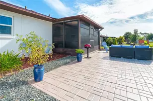 203 High Point Dr, Englewood, FL 34223 - Photo 27