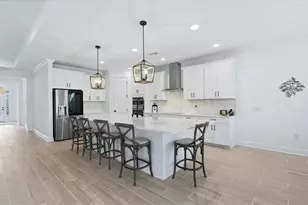 19857 Montenero Wy, Venice, FL 34293 - Photo 9