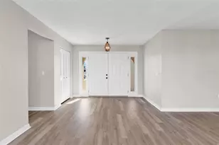 1602 Jim Jim Ct, Venice, FL 34293 - Photo 5