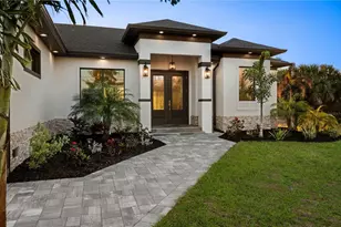 10401 Sunday Dr, Port Charlotte, FL 33981 - Photo 9