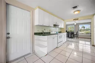 1030 Drury Ln, Englewood, FL 34224 - Photo 5