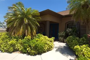 19 Medalist Way, Rotonda West, FL 33947 - Photo 5