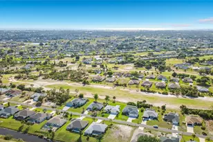 186 Fairway Rd, Rotonda West, FL 33947 - Photo 7