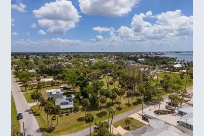 W Cowles Street, Englewood, FL 34223 - Photo 9