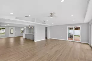 1424 Lemon Bay Dr, Englewood, FL 34223 - Photo 35