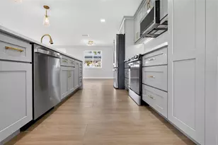 1424 Lemon Bay Dr, Englewood, FL 34223 - Photo 25