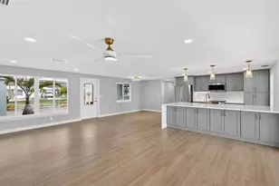 1424 Lemon Bay Dr, Englewood, FL 34223 - Photo 21