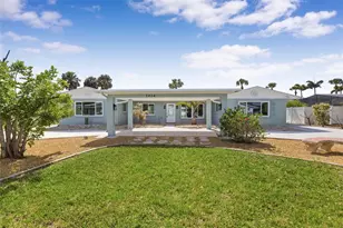 1424 Lemon Bay Dr, Englewood, FL 34223 - Photo 3