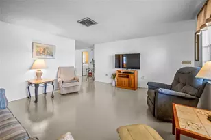 901 Ponderosa Rd, Venice, FL 34293 - Photo 9
