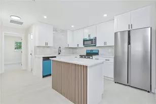 115 SE 24th Ave, Cape Coral, FL 33990 - Photo 5