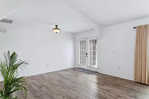 1434 Roosevelt Dr, Venice, FL 34293 - Photo 5