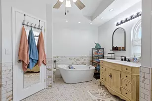 1434 Roosevelt Dr, Venice, FL 34293 - Photo 27