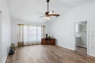 1434 Roosevelt Dr, Venice, FL 34293 - Photo 15