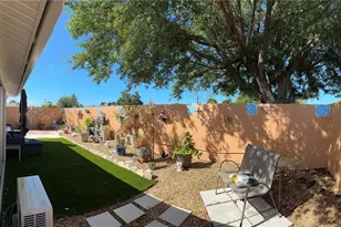 2 Golfview Rd, Rotonda West, FL 33947 - Photo 7