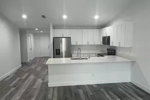 10037 Amicola St, Port Charlotte, FL 33981 - Photo 3