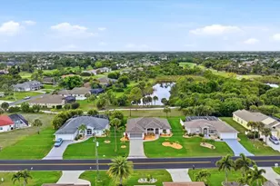 828 Rotonda Cir, Rotonda West, FL 33947 - Photo 33