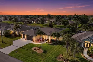 39 Medalist Rd, Rotonda West, FL 33947 - Photo 5