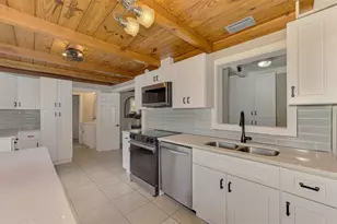 71 Winson Ave, Englewood, FL 34223 - Photo 9