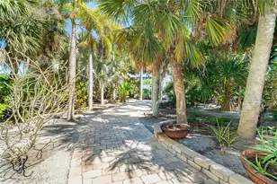 7320 Palm Island Dr, Placida, FL 33946 - Photo 93