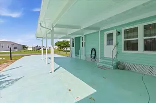 1451 Blue Heron Dr, Englewood, FL 34224 - Photo 3