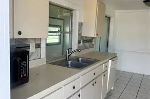 166 Dartmouth Dr NW, Port Charlotte, FL 33952 - Photo 9