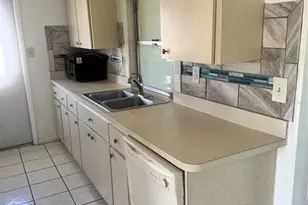 166 Dartmouth Dr NW, Port Charlotte, FL 33952 - Photo 7