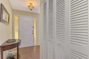 1290 Lakeside Dr, Venice, FL 34293 - Photo 7