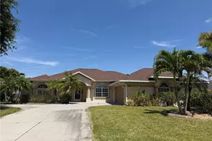 138 Broadmoor Ln, Rotonda West, FL 33947 - Photo 1