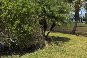 138 Broadmoor Ln, Rotonda West, FL 33947 - Photo 37