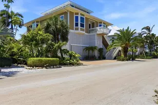 6950 Palm Island Dr, Placida, FL 33946 - Photo 7