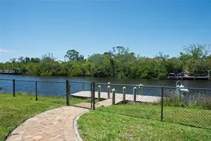 880 Lemon Bay Dr, Venice, FL 34293 - Photo 17