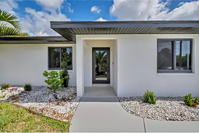 15180 Lyneburg Avenue, Port Charlotte, FL 33981 - Photo 11