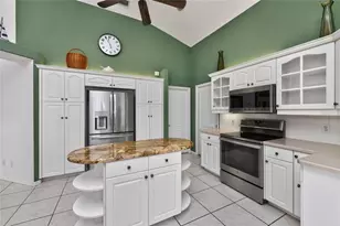 28 Medalist Ct, Rotonda West, FL 33947 - Photo 19