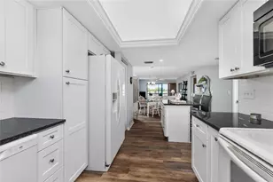150 Englewood Isles Pkwy, Englewood, FL 34223 - Photo 13
