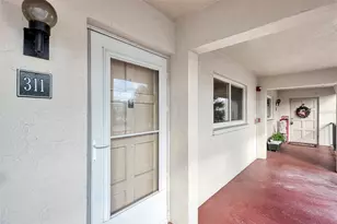 260 Santa Maria St, Venice, FL 34285 - Photo 3