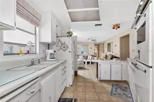 17 N Flora Vista St, Englewood, FL 34223 - Photo 9