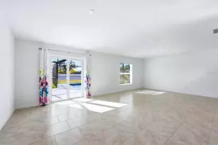 113 Lilyan Ct, Rotonda West, FL 33947 - Photo 7