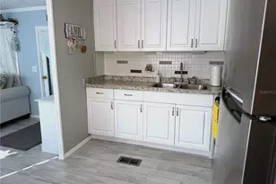 527 Blackburn Blvd, North Port, FL 34287 - Photo 7