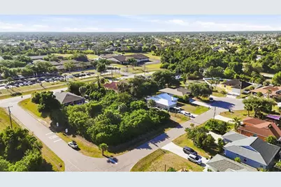 109 Sidney Court, Rotonda West, FL 33947 - Photo 9