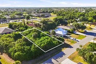 109 Sidney Ct, Rotonda West, FL 33947 - Photo 1