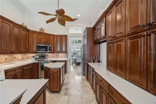 451 Fieldstone Dr, Venice, FL 34292 - Photo 3
