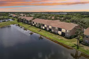 1003 Fairwaycove Ln, Bradenton, FL 34212 - Photo 1