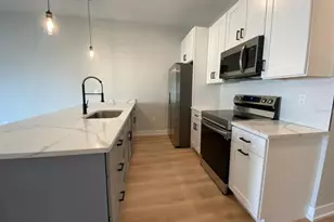 10526 Pendleton Ave, Englewood, FL 34224 - Photo 3