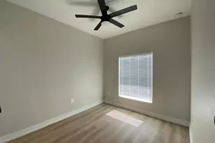 10526 Pendleton Ave, Englewood, FL 34224 - Photo 7
