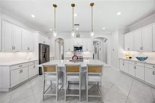 23841 Waverly Cir, Venice, FL 34293 - Photo 3