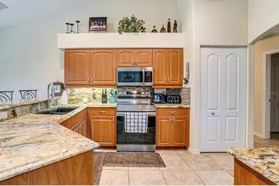 289 W Pine Valley Lane, Rotonda West, FL 33947 - Photo 7