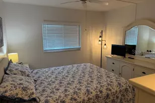 12538 SW Kingsway Cir, Lake Suzy, FL 34269 - Photo 11