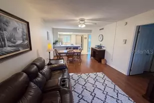 12538 SW Kingsway Cir, Lake Suzy, FL 34269 - Photo 7