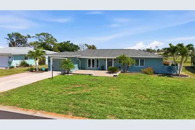 11 Oakland Hills Court, Rotonda West, FL 33947 - Photo 3